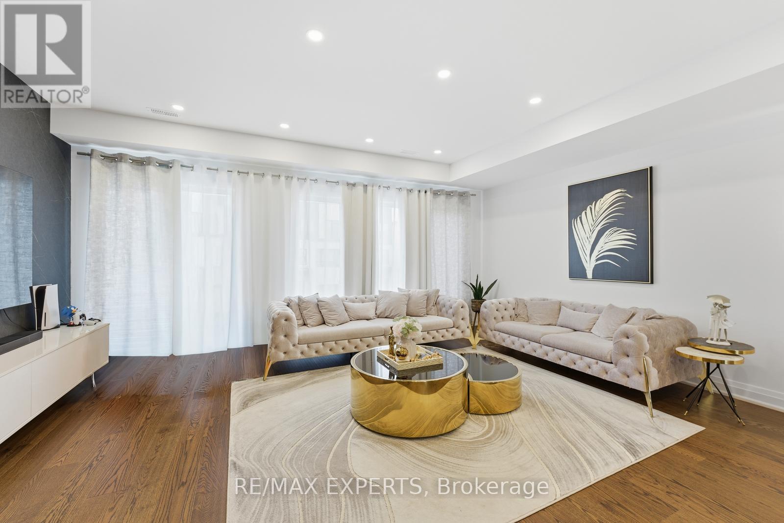 29 Persica Street, Richmond Hill (Oak Ridges), Ontario  L4E 1L3 - Photo 17 - N12597448