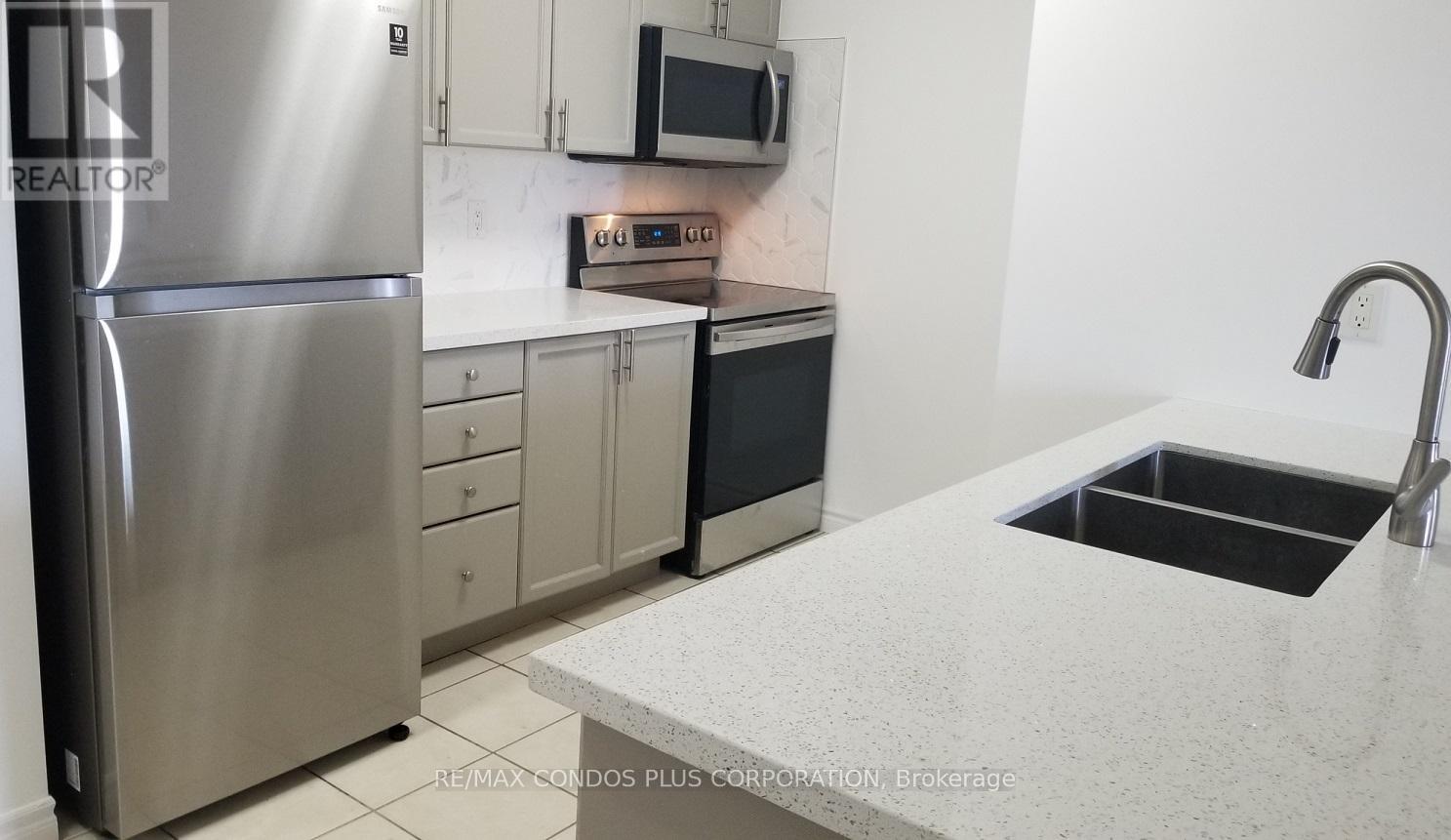 1509 - 3880 Duke Of York Boulevard, Mississauga, Ontario  L5B 4M7 - Photo 7 - W12595762