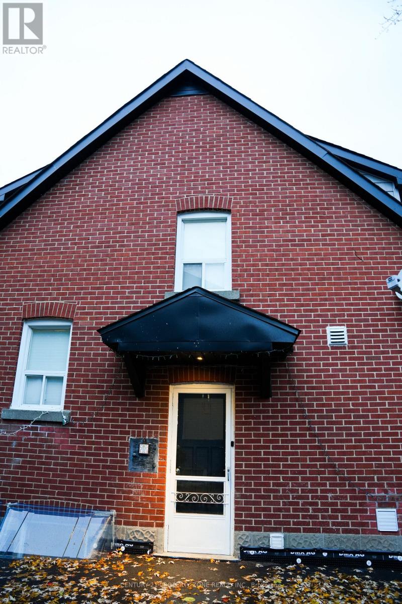 116 Elliot Street, Brampton, Ontario  L6Y 1W4 - Photo 37 - W12529774