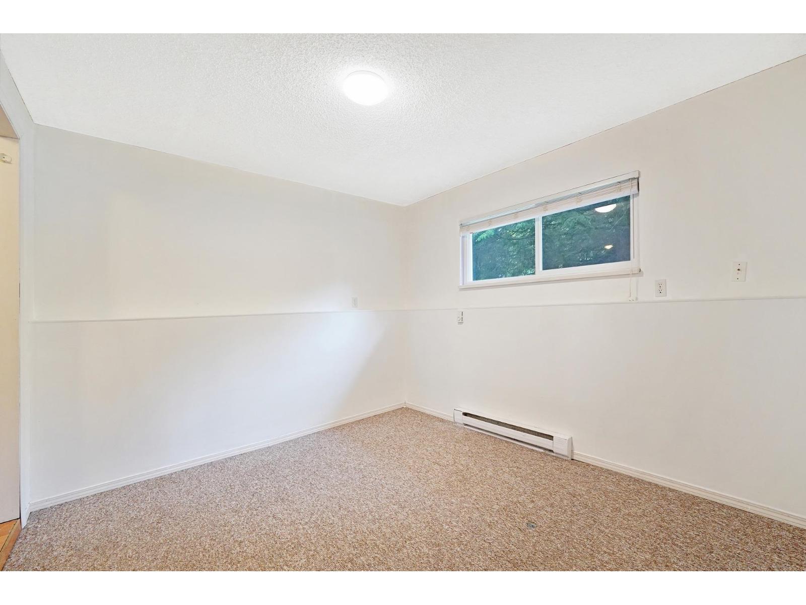 34898 Laburnum Avenue, Abbotsford, British Columbia  V2S 5J4 - Photo 11 - R3071677