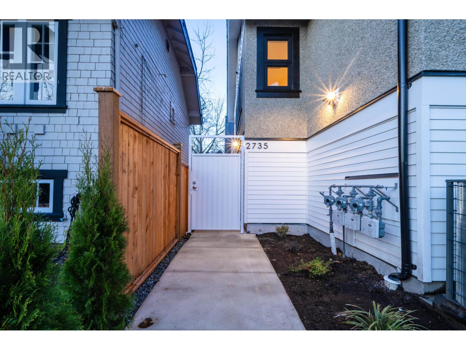 A 2735 W 8th Avenue, Vancouver, British Columbia  V6K 2B7 - Photo 25 - R3070080