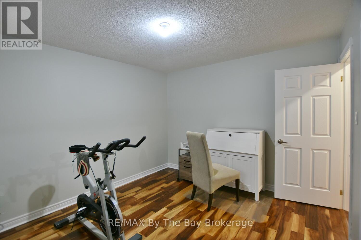 41 Wesley Avenue, Wasaga Beach, Ontario  L9Z 1C8 - Photo 21 - S12544016