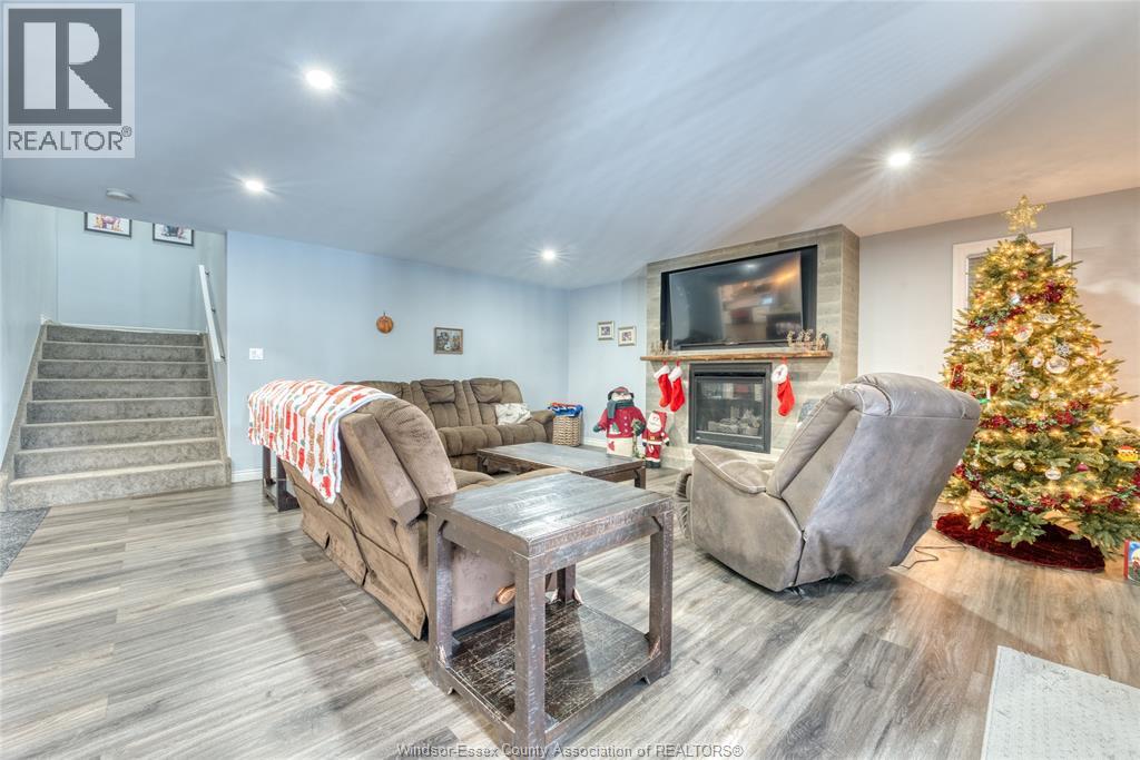 607 Reaume Road, Lasalle, Ontario  N9J 1B5 - Photo 8 - 25031063