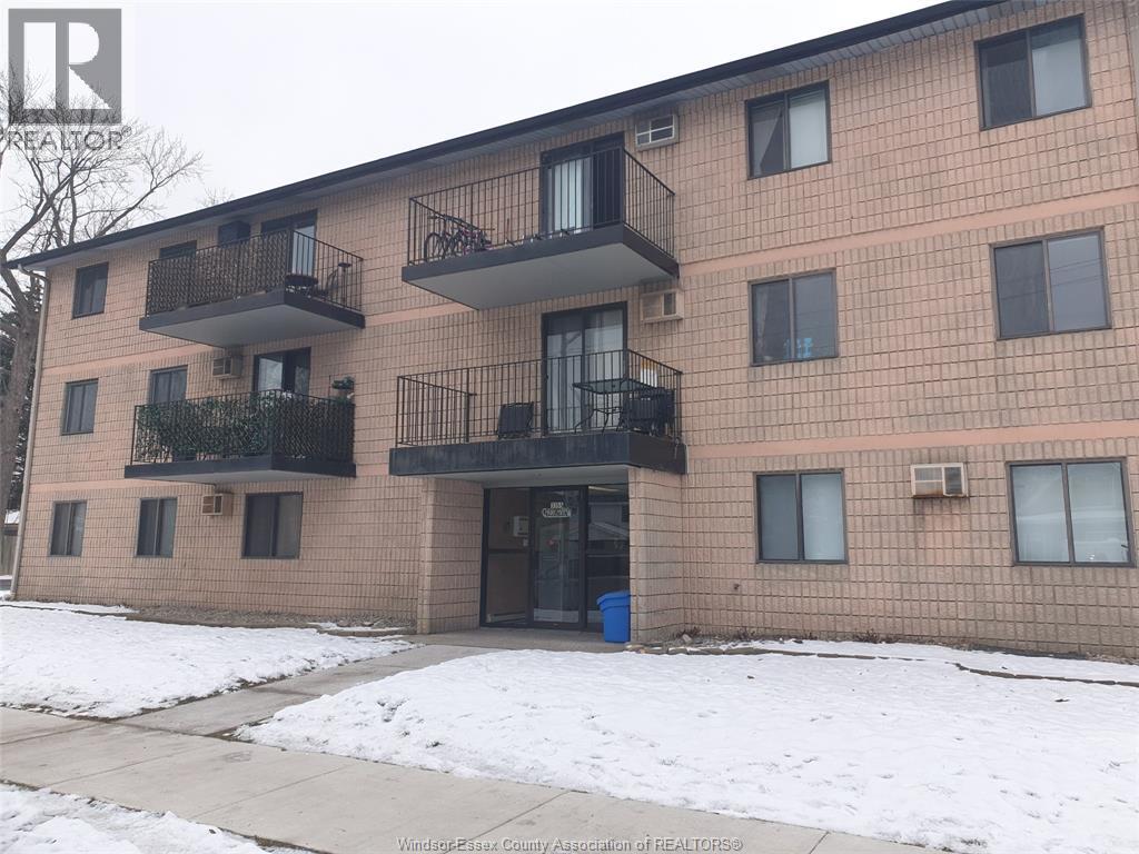 MLS# 25031053: 3355 SANDWICH Unit# 304, Windsor, Canada