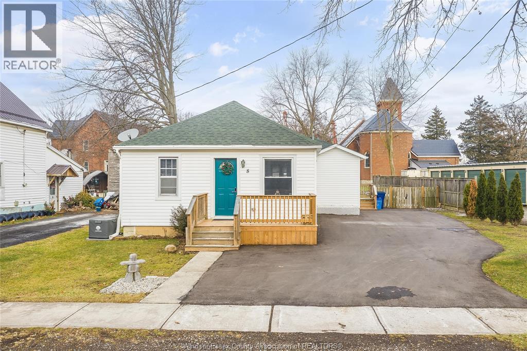 MLS# 25030999: 8 SARAH STREET, Thamesville, Canada