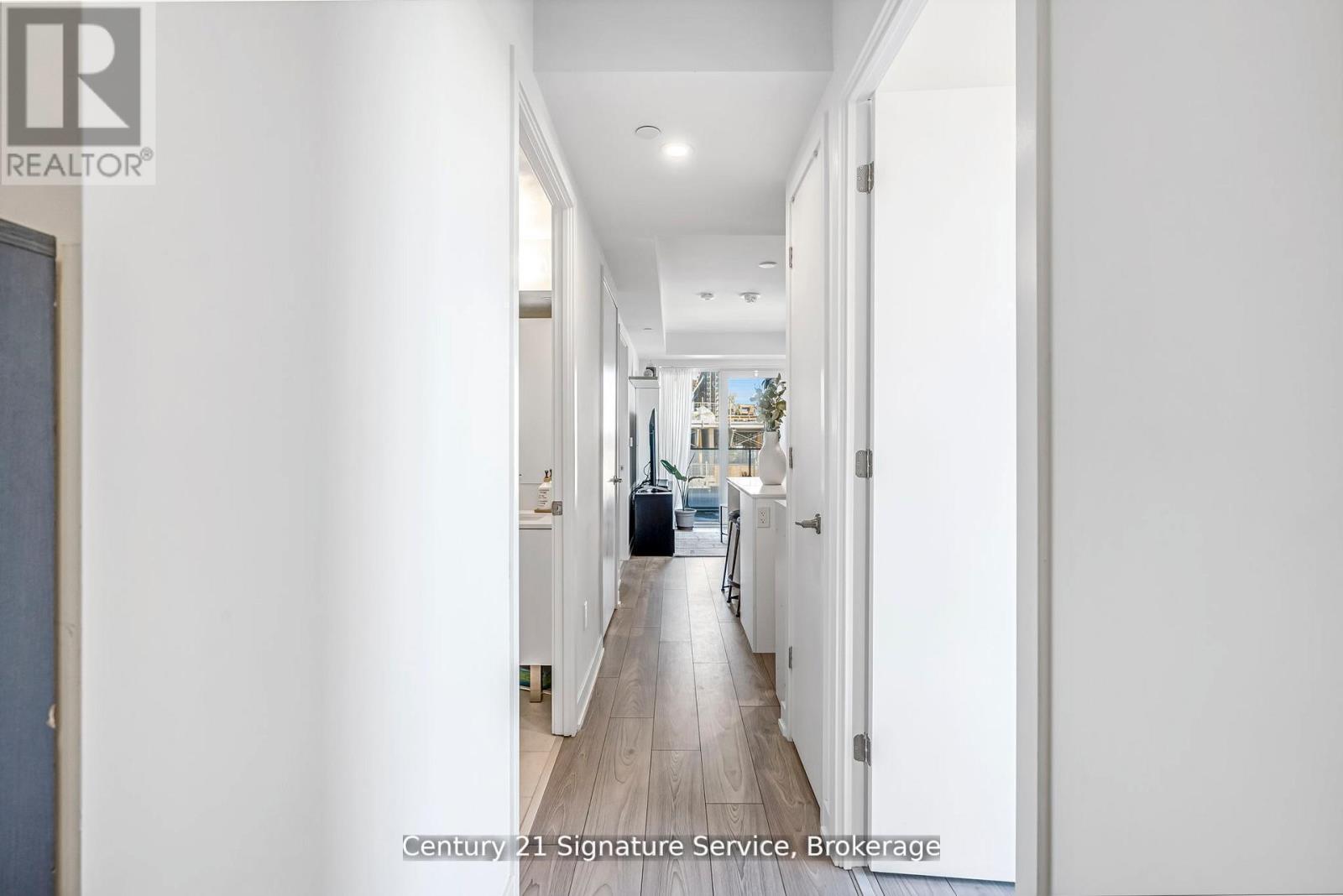 803 - 8 Tippett Road, Toronto (Clanton Park), Ontario  M3H 0E7 - Photo 12 - C12597560