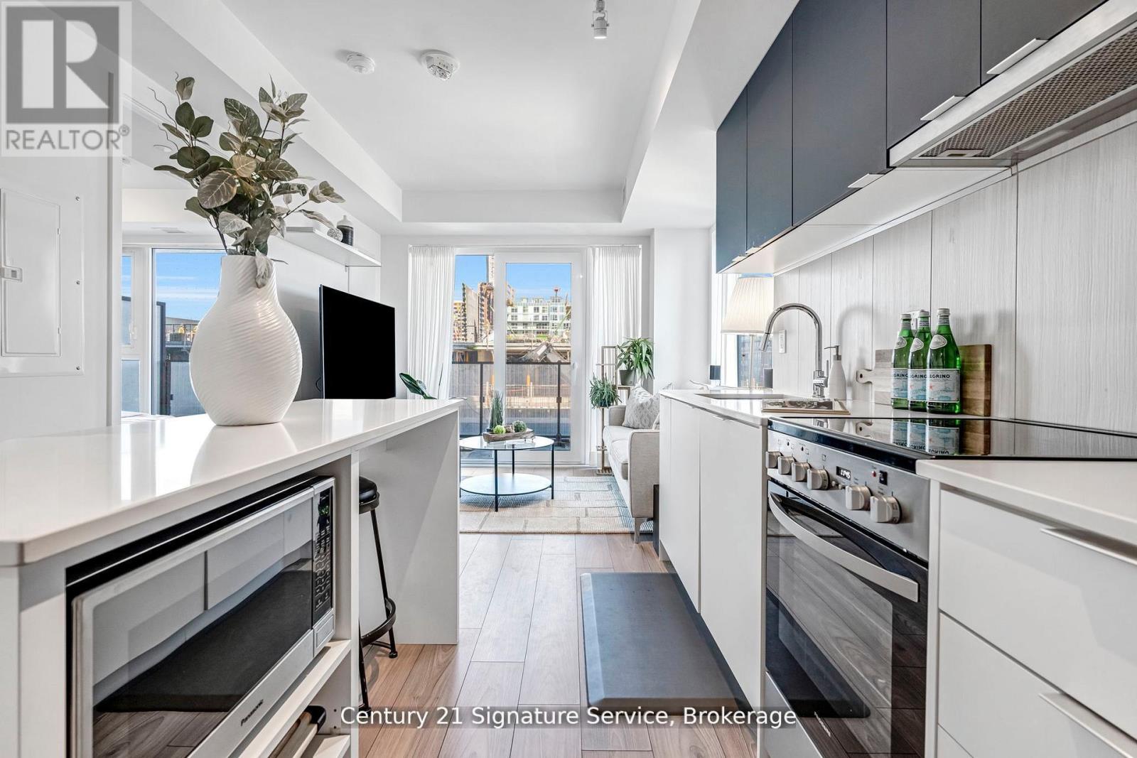 803 - 8 Tippett Road, Toronto (Clanton Park), Ontario  M3H 0E7 - Photo 15 - C12597560