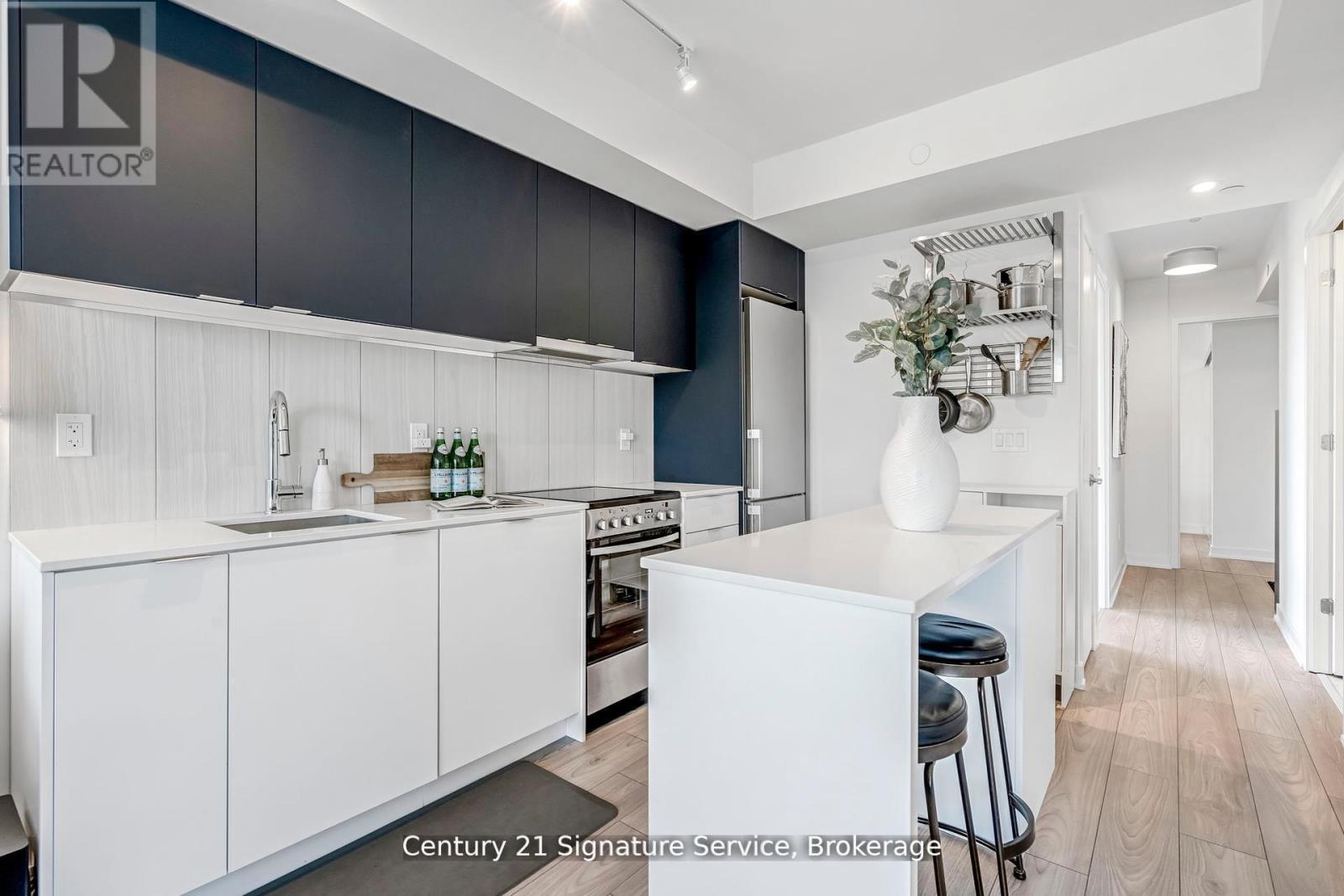 803 - 8 Tippett Road, Toronto (Clanton Park), Ontario  M3H 0E7 - Photo 17 - C12597560