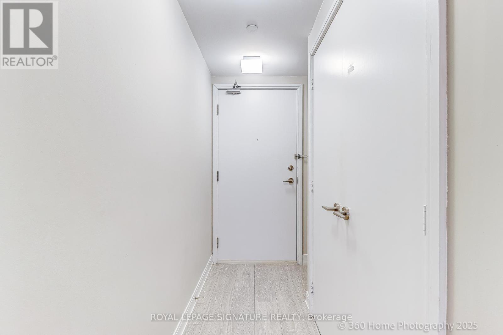 4115 - 181 Dundas Street E, Toronto (Moss Park), Ontario  M5A 0N5 - Photo 2 - C12597568