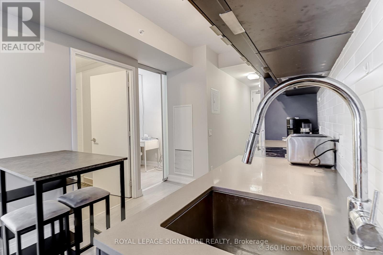 4115 - 181 Dundas Street E, Toronto (Moss Park), Ontario  M5A 0N5 - Photo 7 - C12597568