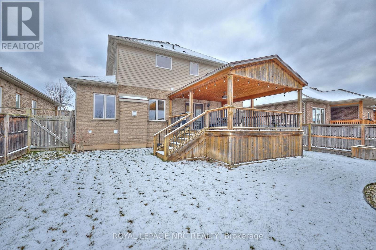 117 Creekside Drive, Welland, Ontario  L3C 0B4 - Photo 2 - X12597492