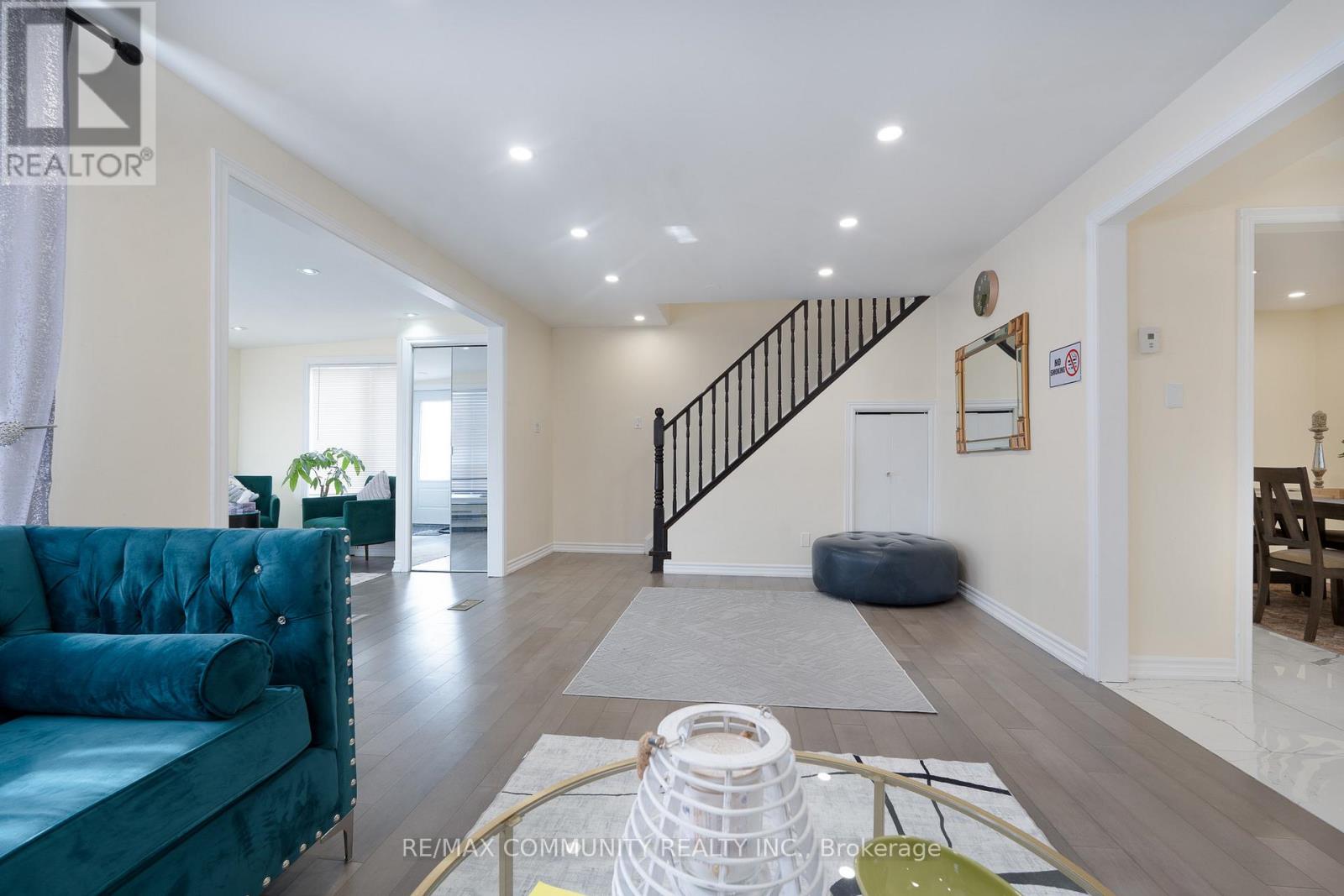 33 Windsor Avenue, Ajax, Ontario  L1S 2B1 - Photo 32 - E12564034