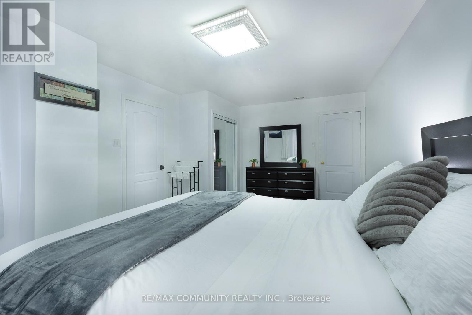 33 Windsor Avenue, Ajax, Ontario  L1S 2B1 - Photo 6 - E12564034