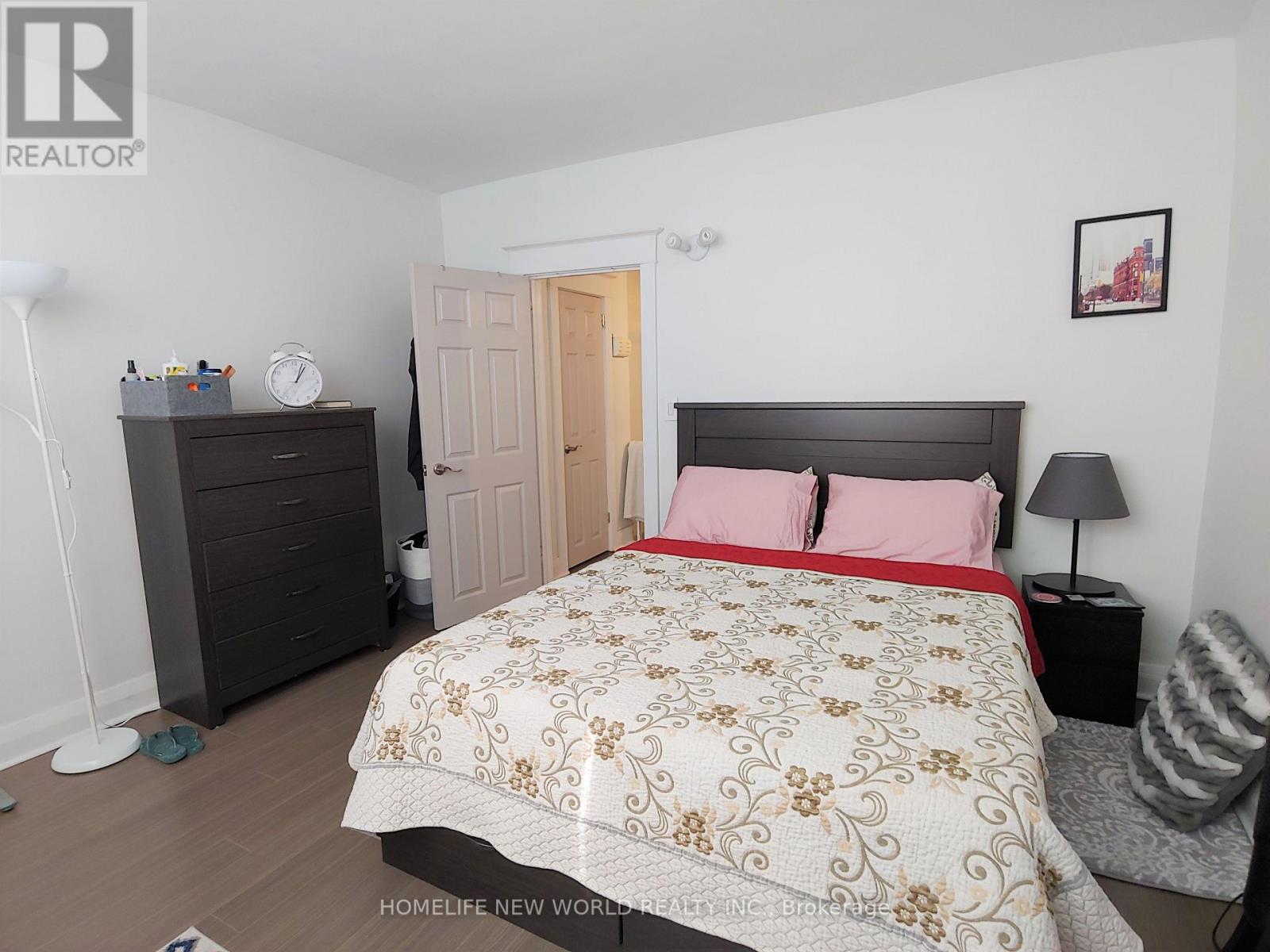 2nd - 566 Glebeholme Boulevard, Toronto (Danforth), Ontario  M4C 1V4 - Photo 6 - E12597482