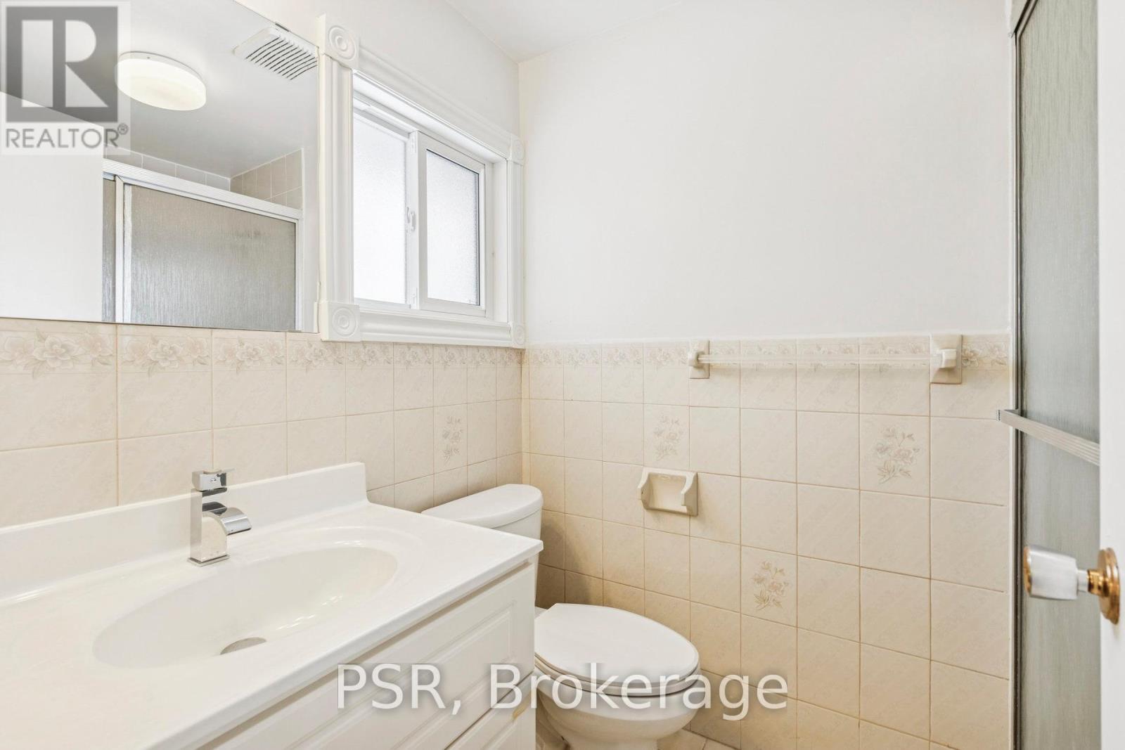 27 Gloxinia Crescent, Toronto (L'amoreaux), Ontario  M1W 2C3 - Photo 12 - E12597546