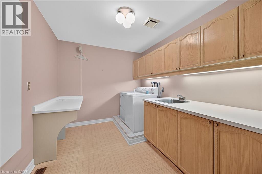 5089 Forest Hill Drive, Mississauga, Ontario  L5M 5A2 - Photo 24 - 40789347