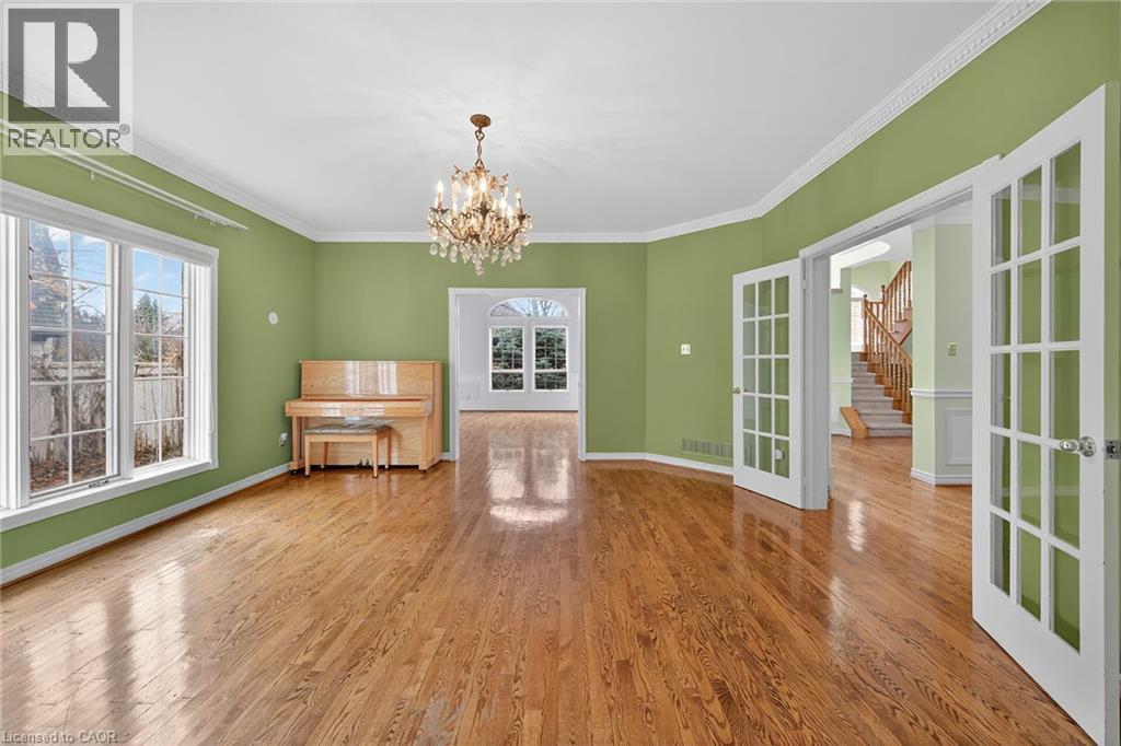 5089 Forest Hill Drive, Mississauga, Ontario  L5M 5A2 - Photo 6 - 40789347