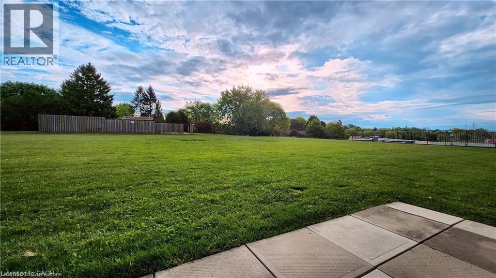 1100 Courtland Avenue E Unit# 211, Kitchener, Ontario  N2C 2H9 - Photo 23 - 40771161