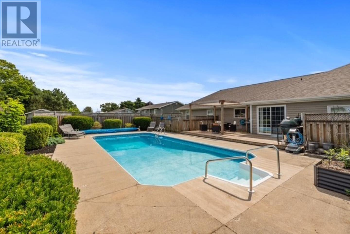 24 Macrae Drive, Cornwall, Prince Edward Island  C0A 1H5 - Photo 2 - 202528987