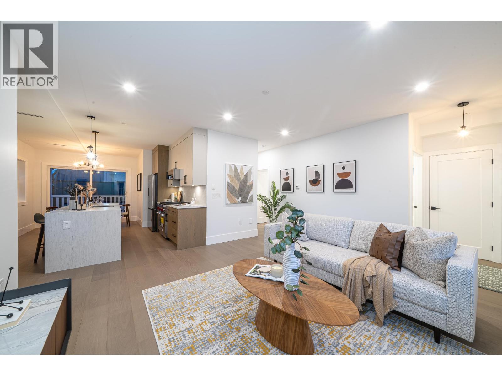 2735 W 8th Avenue, Vancouver, British Columbia  V6K 2B7 - Photo 5 - R3070109