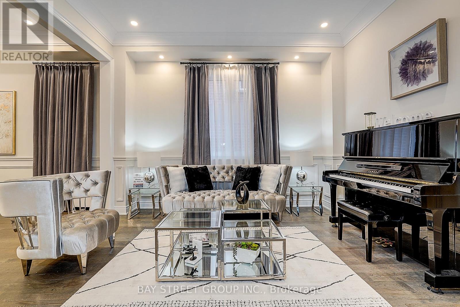 48 Red Giant Street W, Richmond Hill, Ontario  L4C 4Y4 - Photo 3 - N12597534