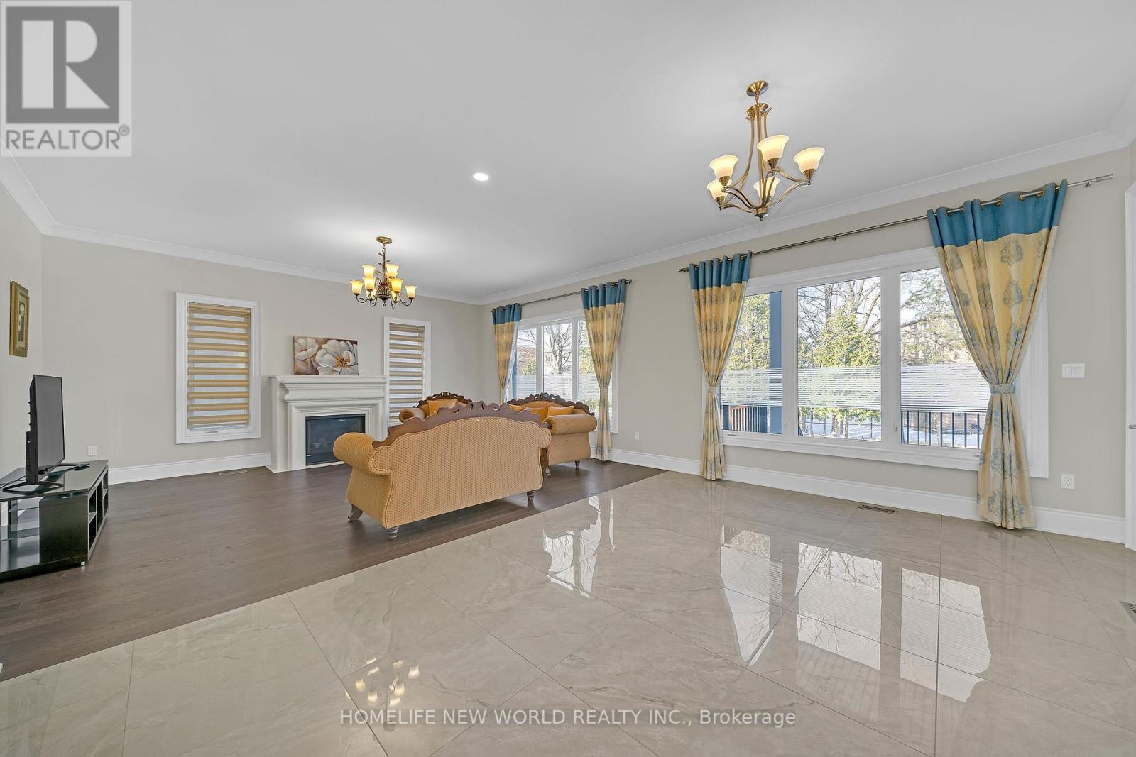 10 Stancroft Drive, Richmond Hill, Ontario  L4C 4N1 - Photo 14 - N12597554