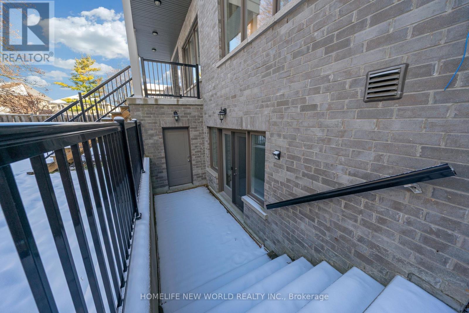 10 Stancroft Drive, Richmond Hill, Ontario  L4C 4N1 - Photo 46 - N12597554