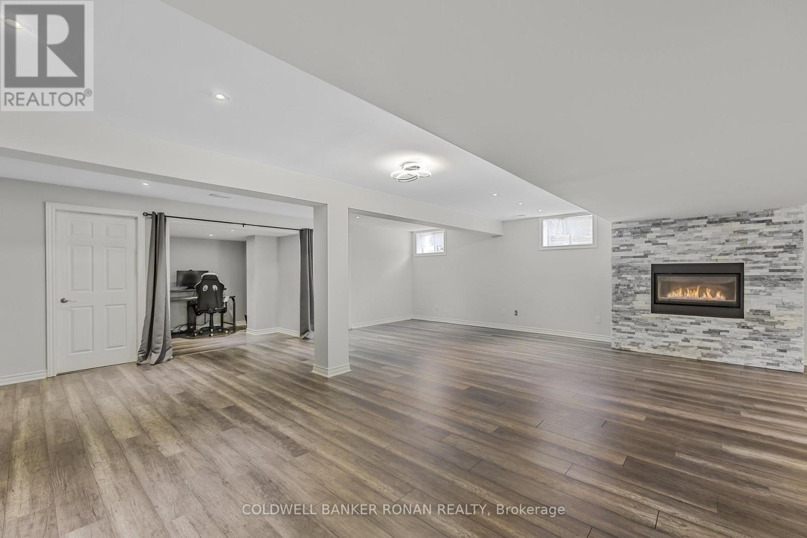 28 Dekker Street, Adjala-Tosorontio, Ontario  L0M 1J0 - Photo 23 - N12597572