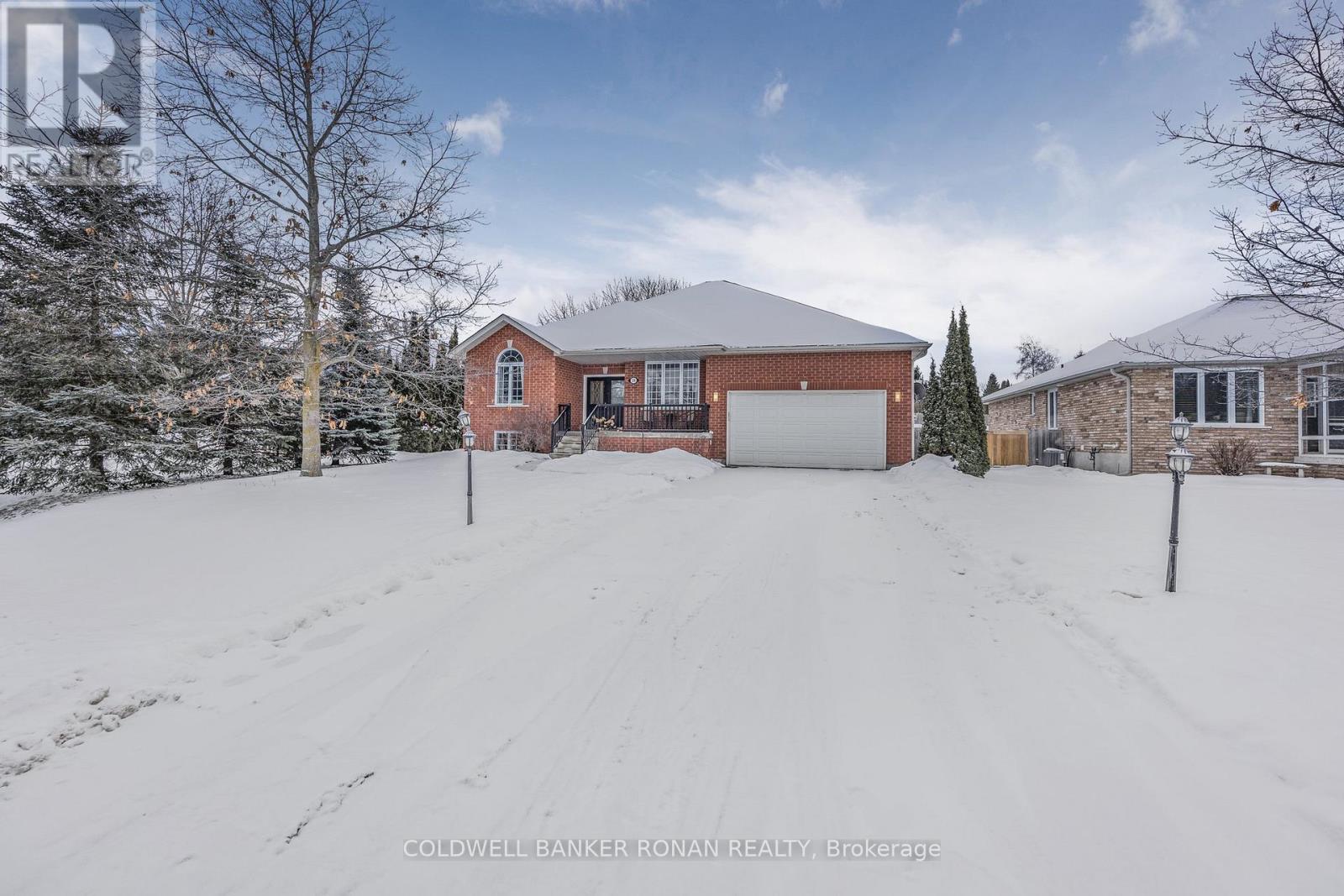 28 Dekker Street, Adjala-Tosorontio, Ontario  L0M 1J0 - Photo 3 - N12597572