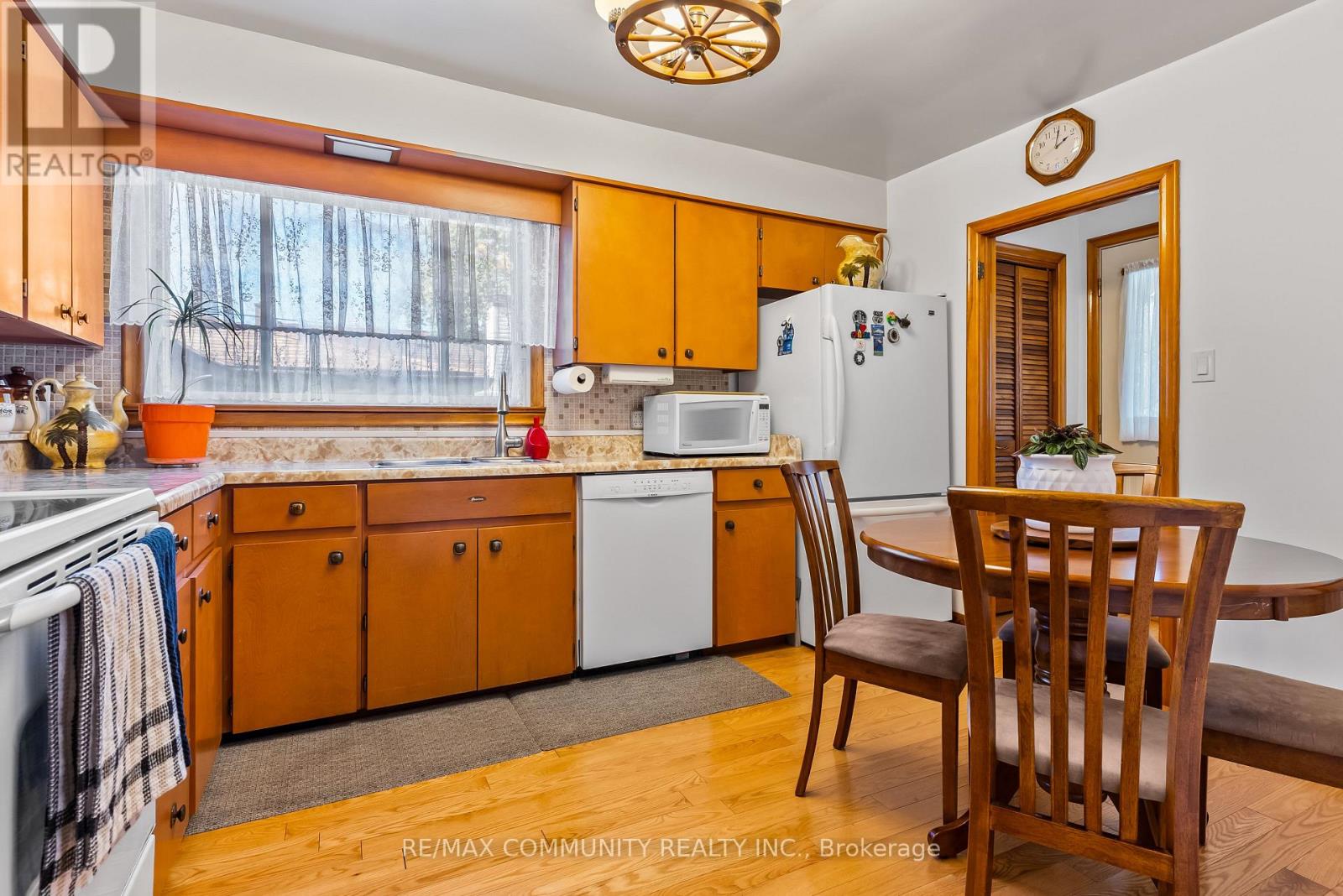 287 John Street, Midland, Ontario  L4R 2J6 - Photo 9 - S12445800