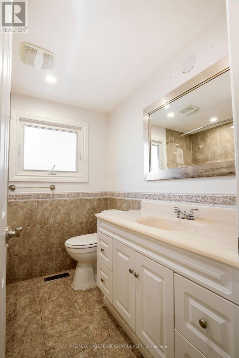 72 Jane Crescent, Barrie (Allandale Heights), Ontario  L4N 3T8 - Photo 16 - S12597522