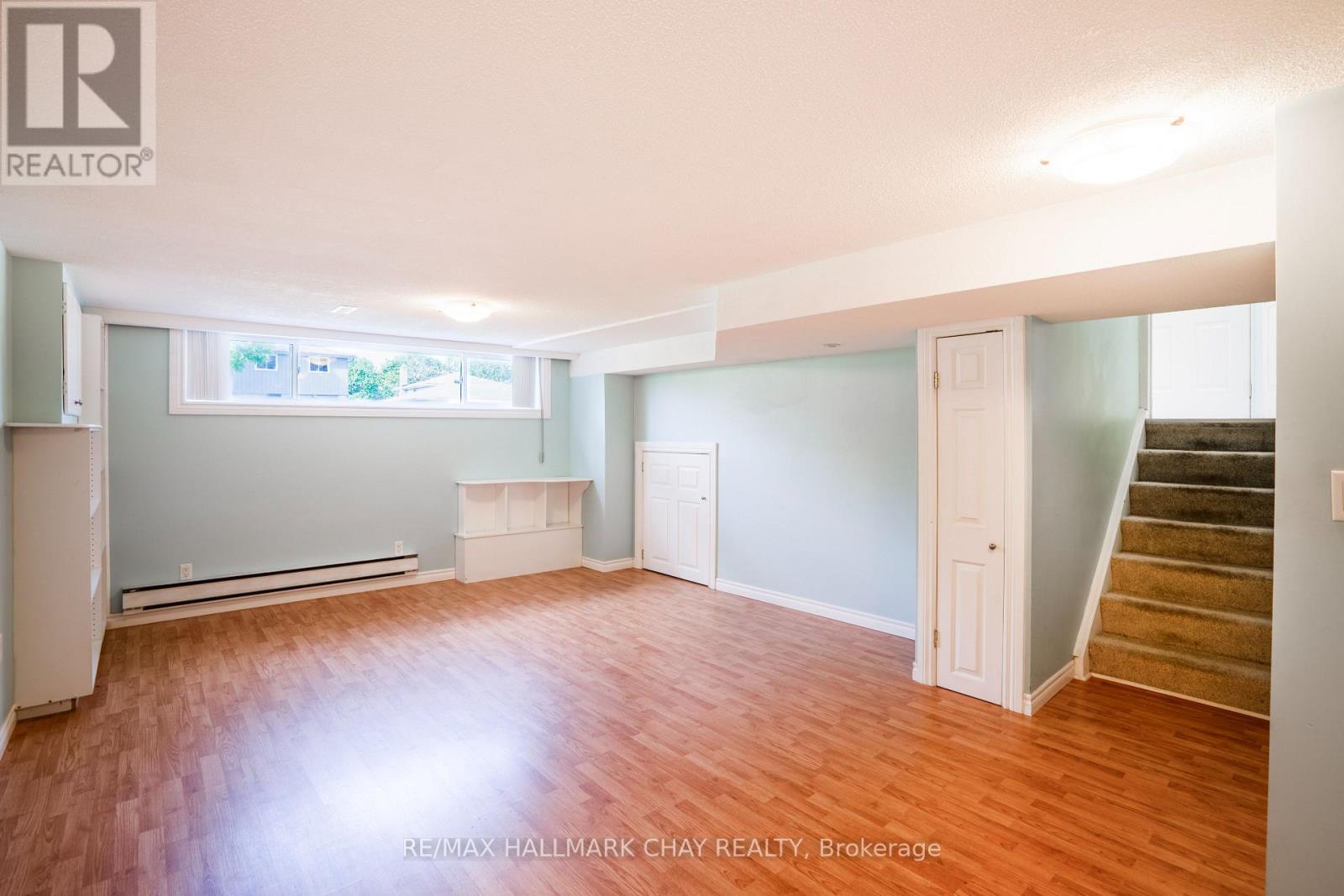 72 Jane Crescent, Barrie (Allandale Heights), Ontario  L4N 3T8 - Photo 24 - S12597522