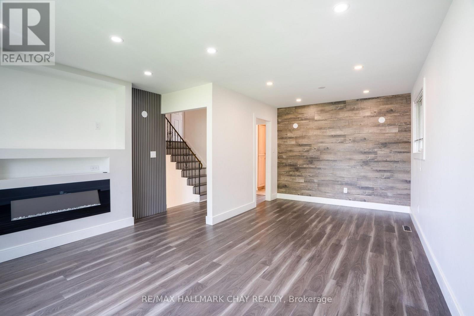 72 Jane Crescent, Barrie (Allandale Heights), Ontario  L4N 3T8 - Photo 9 - S12597522