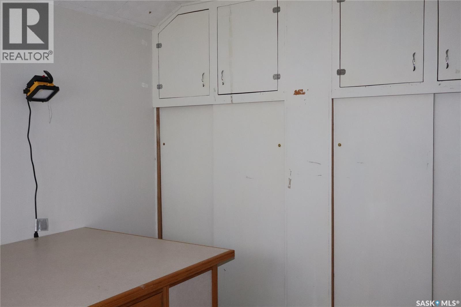 102 1st Avenue E, Coronach, Saskatchewan  S0H 0Z0 - Photo 13 - SK025057