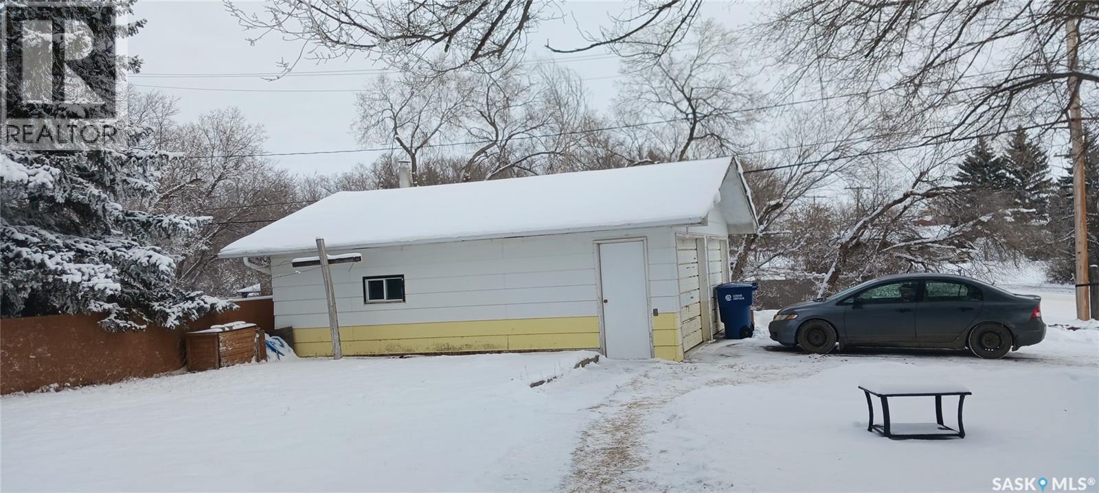 102 1st Avenue E, Coronach, Saskatchewan  S0H 0Z0 - Photo 28 - SK025057