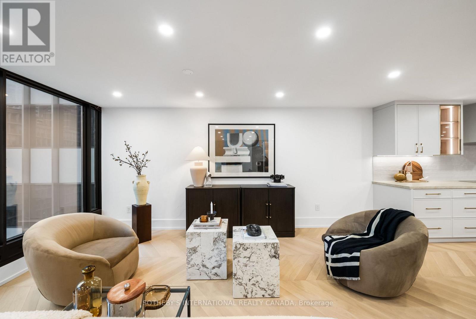 1009 - 110 Bloor Street W, Toronto, Ontario  M5S 2W7 - Photo 8 - C12595134