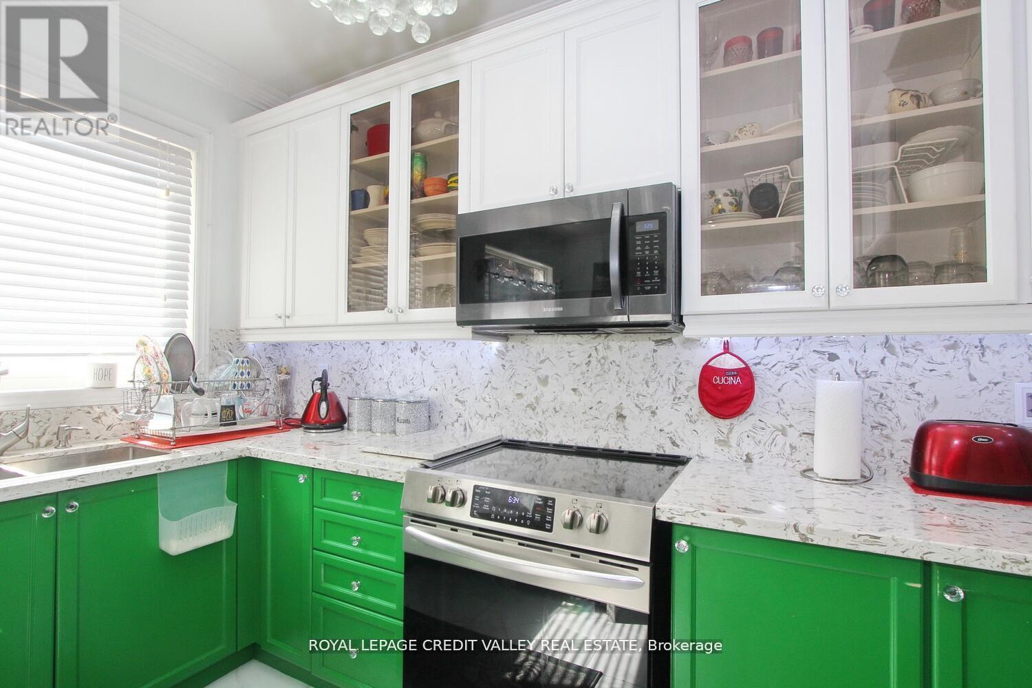 12 Helman Road, Brampton, Ontario  L6R 0R6 - Photo 19 - W12597512