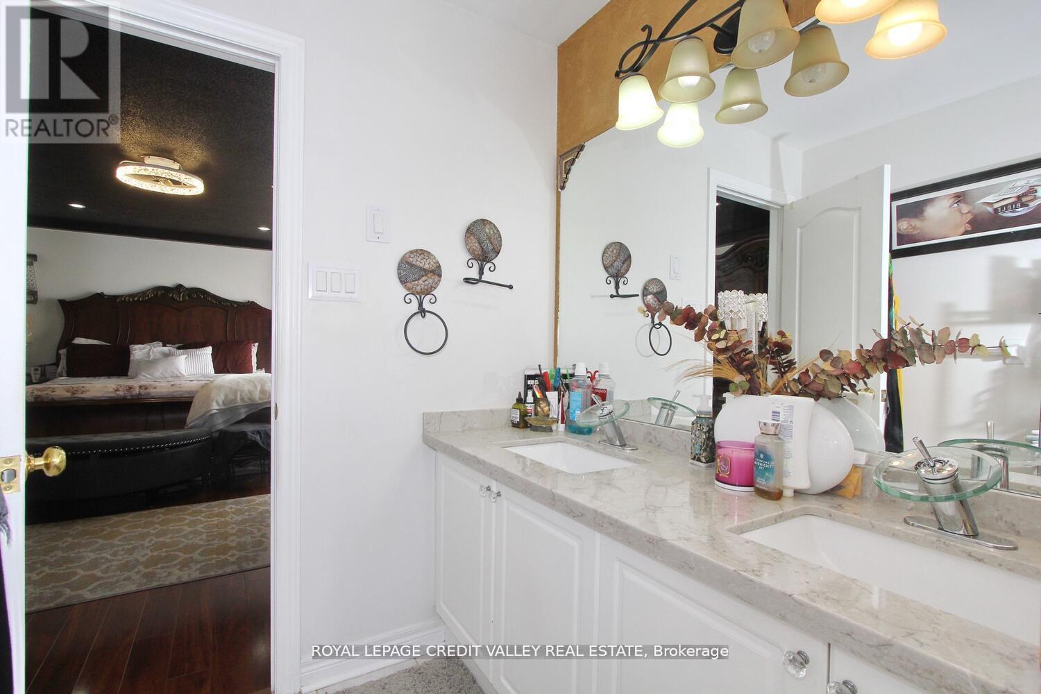 12 Helman Road, Brampton, Ontario  L6R 0R6 - Photo 31 - W12597512