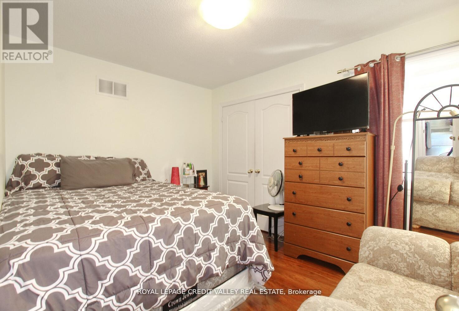 12 Helman Road, Brampton, Ontario  L6R 0R6 - Photo 37 - W12597512