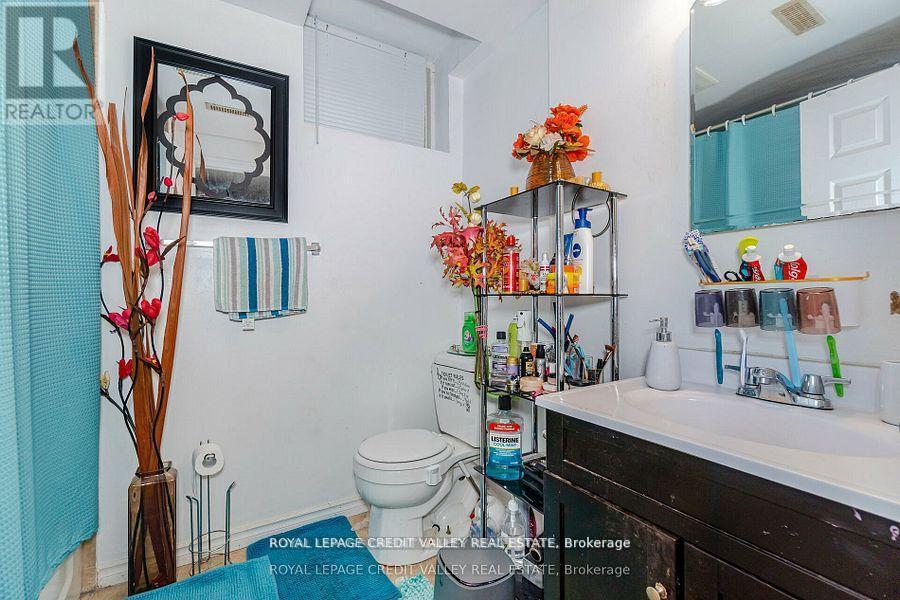 12 Helman Road, Brampton, Ontario  L6R 0R6 - Photo 46 - W12597512