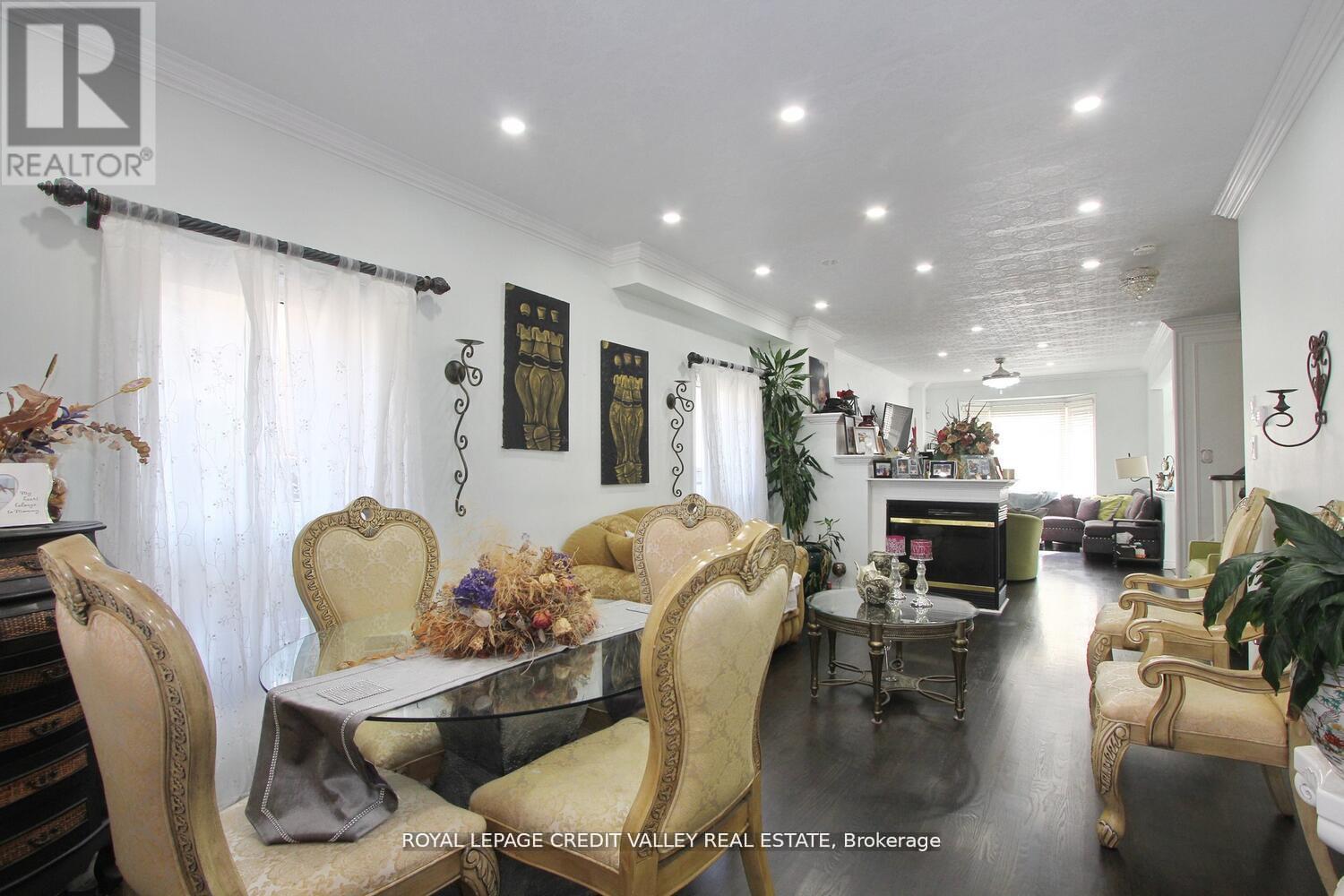 12 Helman Road, Brampton, Ontario  L6R 0R6 - Photo 8 - W12597512