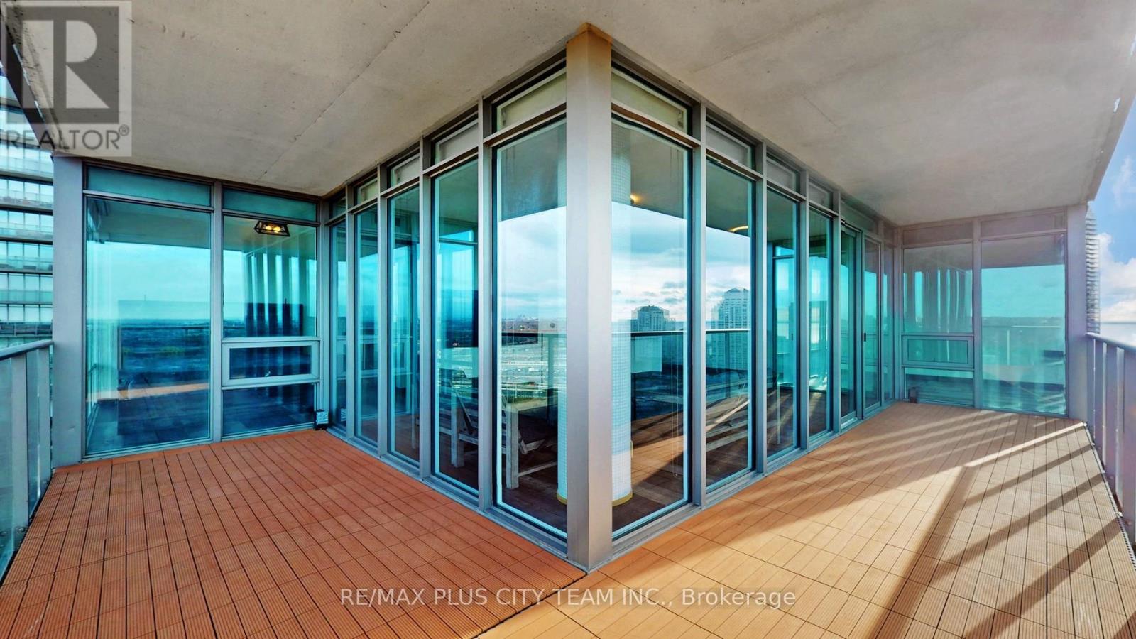 2316 - 88 Park Lawn Road, Toronto, Ontario  M8Y 0B5 - Photo 11 - W12597520