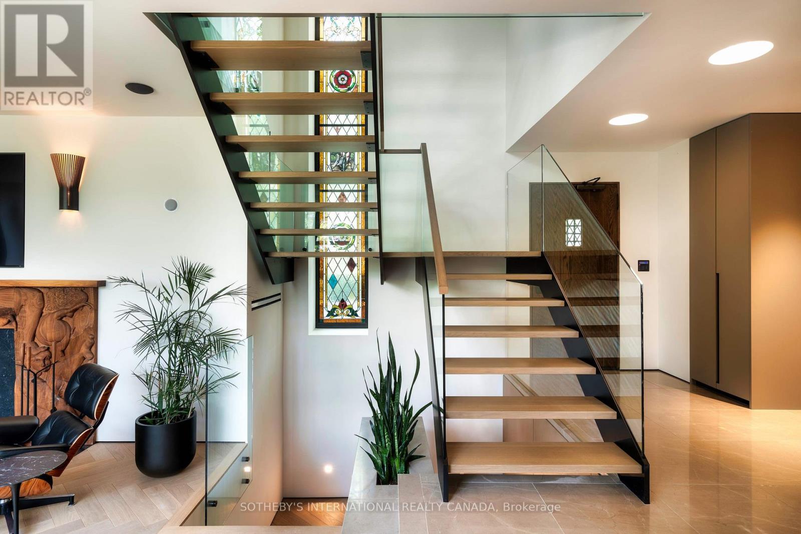 57 Baby Point Crescent, Toronto, Ontario  M6S 2B7 - Photo 15 - W12597576