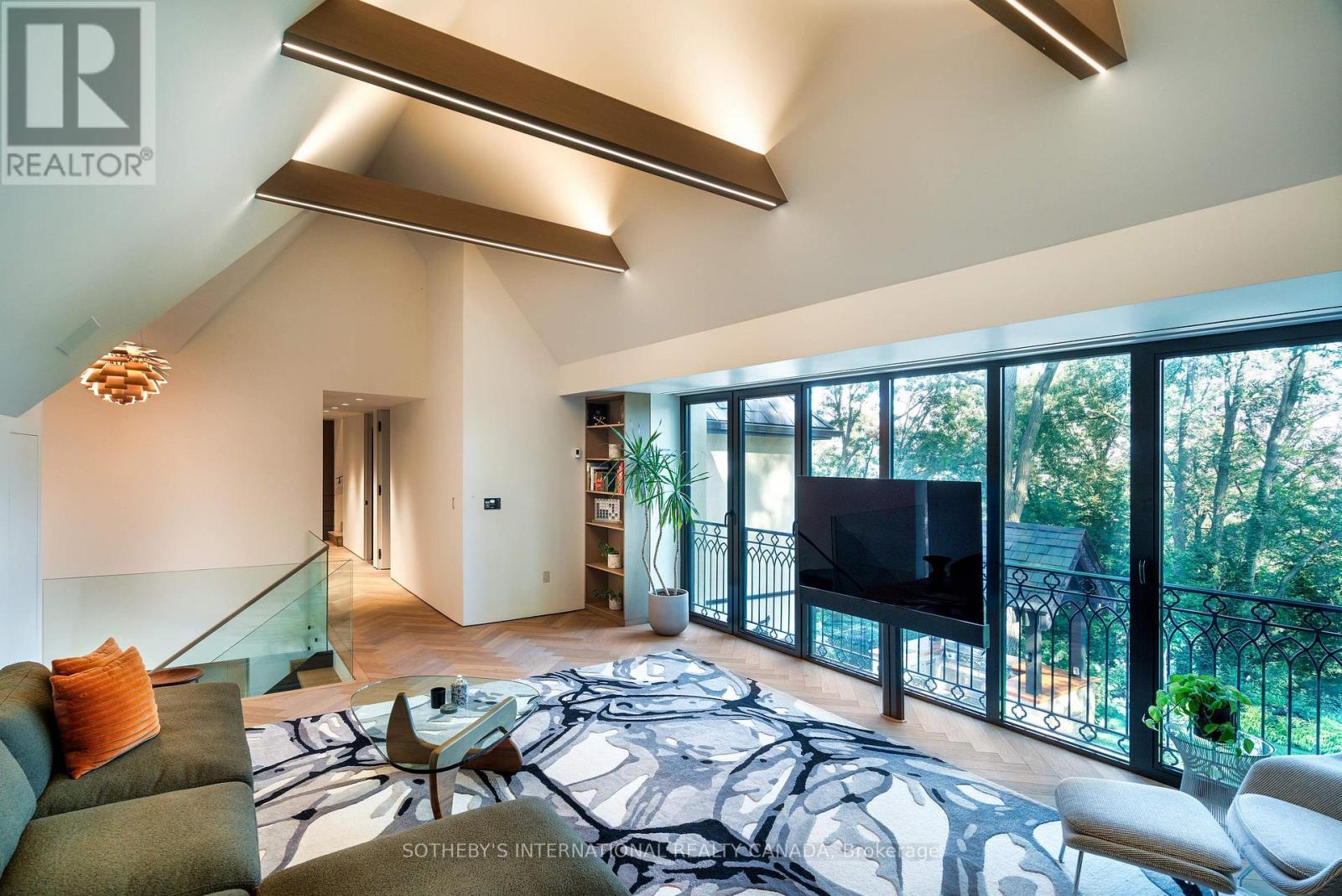 57 Baby Point Crescent, Toronto, Ontario  M6S 2B7 - Photo 16 - W12597576