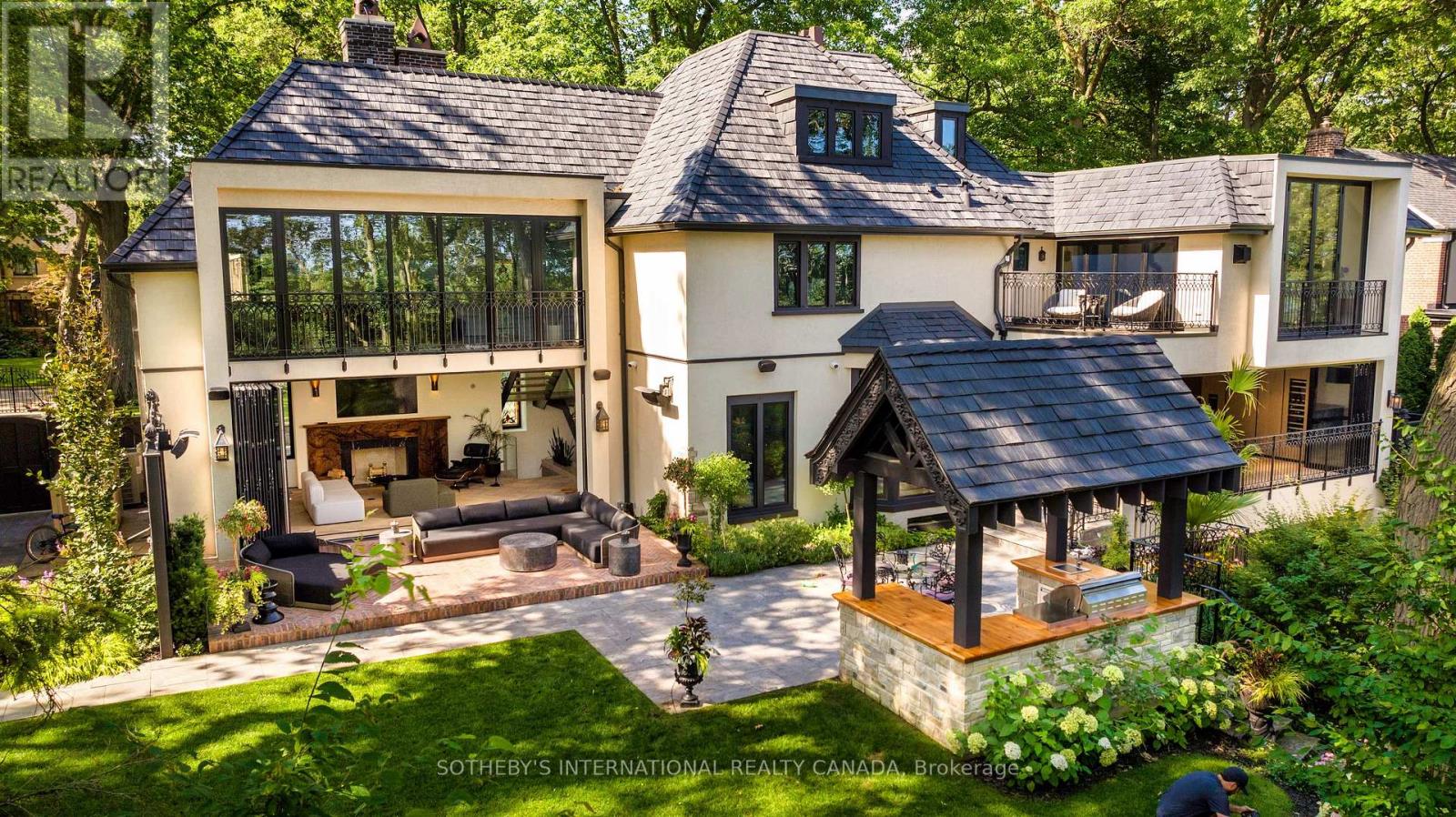 57 Baby Point Crescent, Toronto, Ontario  M6S 2B7 - Photo 34 - W12597576