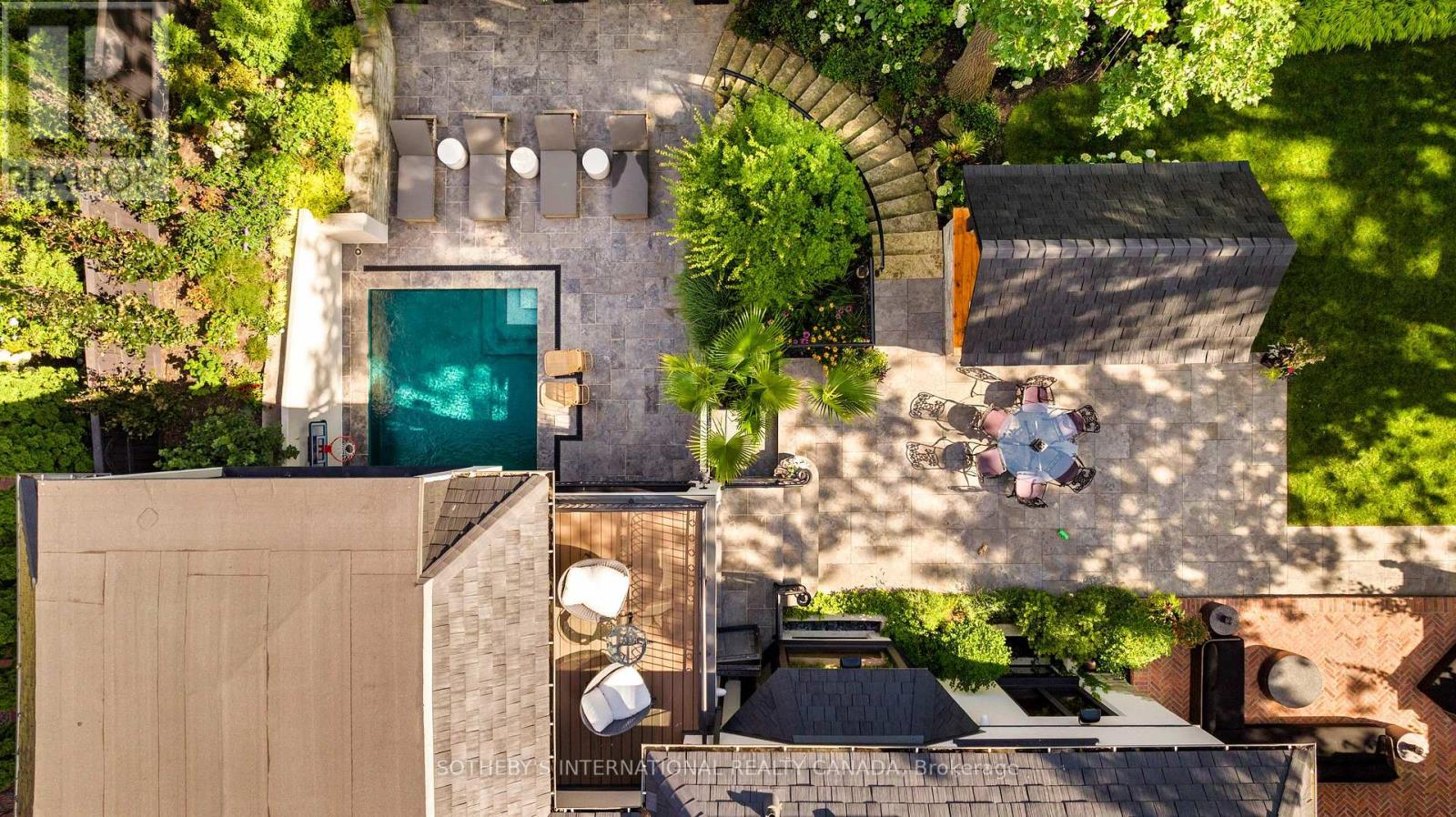 57 Baby Point Crescent, Toronto, Ontario  M6S 2B7 - Photo 36 - W12597576