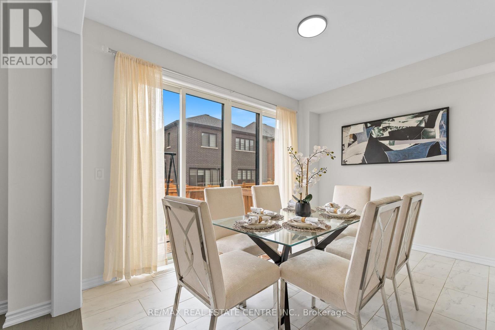 8 Vincena Road, Caledon, Ontario  L7C 4M5 - Photo 17 - W12597578