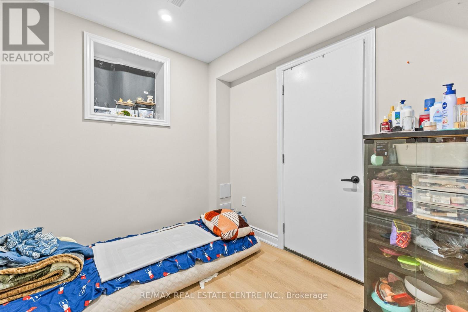 8 Vincena Road, Caledon, Ontario  L7C 4M5 - Photo 33 - W12597578