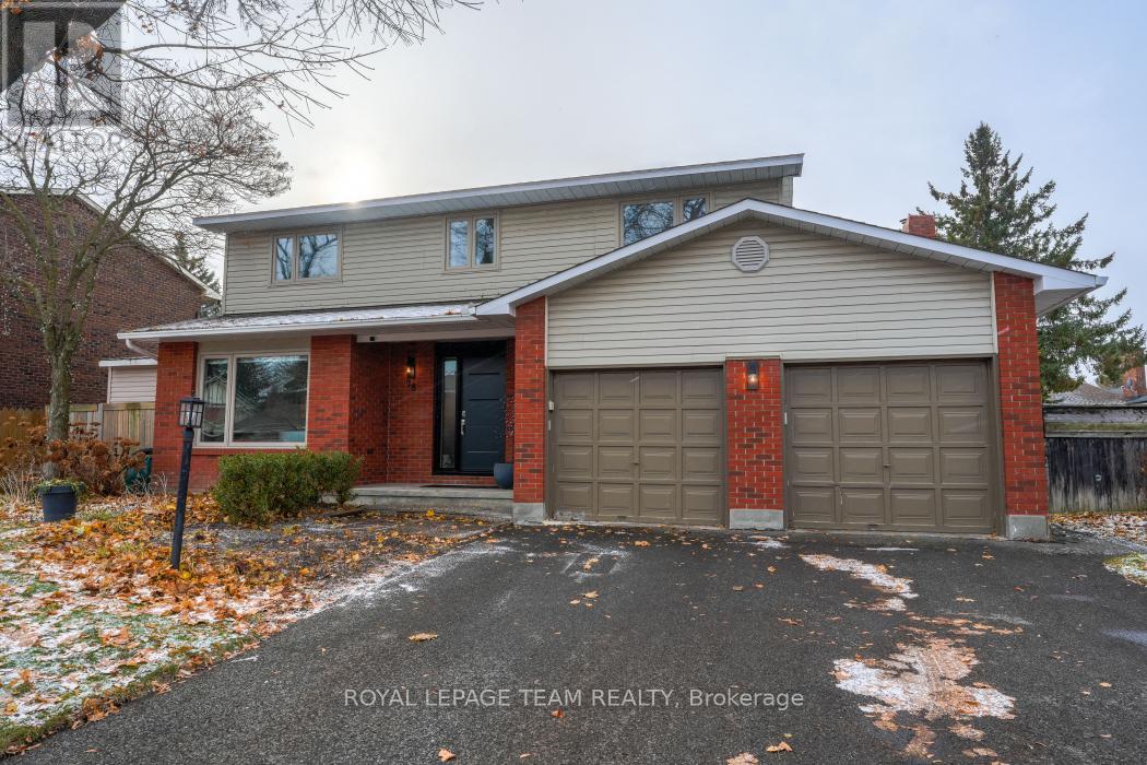 28 Holitman Drive, Ottawa, Ontario  K2J 2A9 - Photo 2 - X12492060
