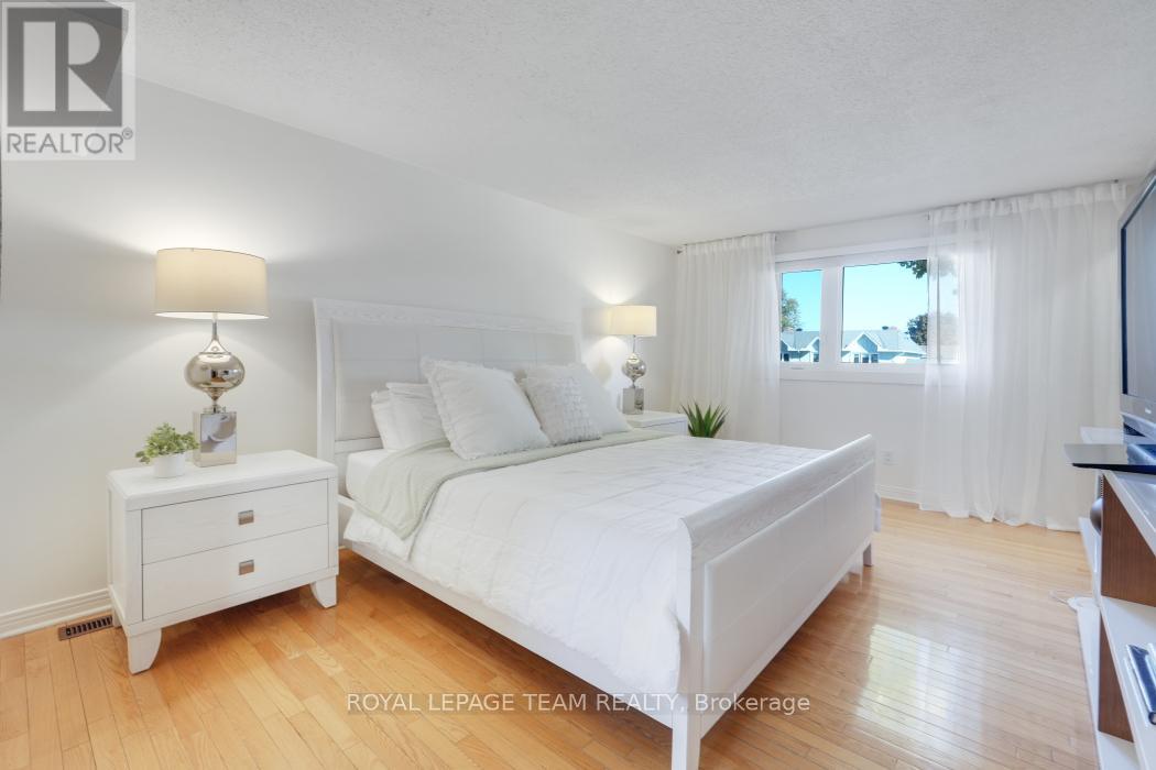 28 Holitman Drive, Ottawa, Ontario  K2J 2A9 - Photo 23 - X12492060